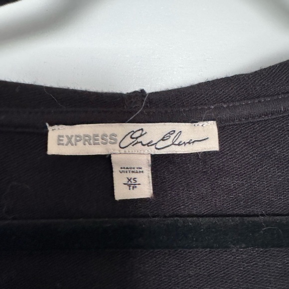 Express Black Cropped Sweater - Picture 2 of 2